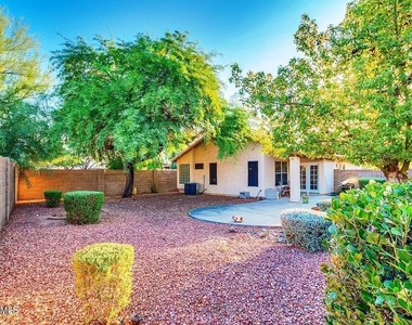 1381 S Yucca Place - Photo Thumbnail 7