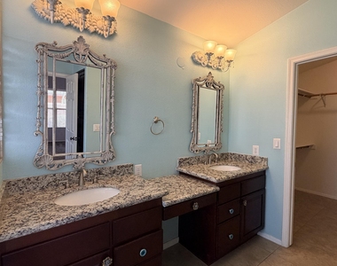 1381 S Yucca Place - Photo Thumbnail 9