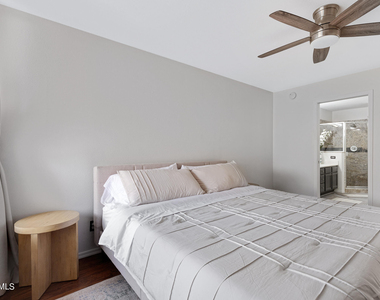 10080 E Mountainview Lake Drive - Photo Thumbnail 4