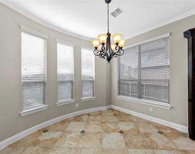 1213 Lewiston Drive - Photo Thumbnail 15
