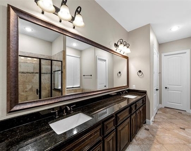 1213 Lewiston Drive - Photo Thumbnail 19