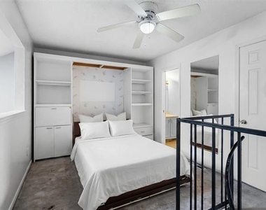 5590 Spring Valley - Photo Thumbnail 22