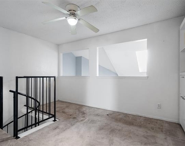 5590 Spring Valley - Photo Thumbnail 21