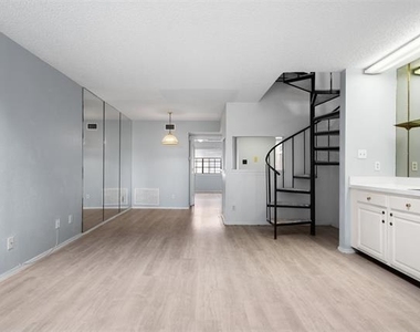 5590 Spring Valley - Photo Thumbnail 11