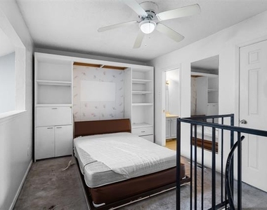 5590 Spring Valley - Photo Thumbnail 23