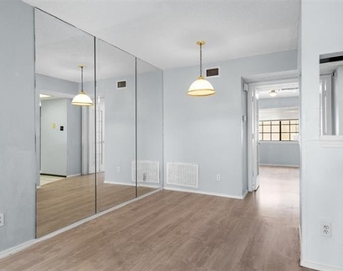 5590 Spring Valley - Photo Thumbnail 19