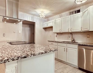 153 W Way Drive - Photo Thumbnail 5