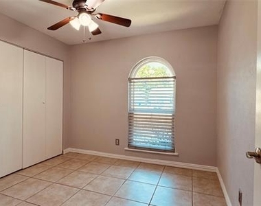 153 W Way Drive - Photo Thumbnail 15