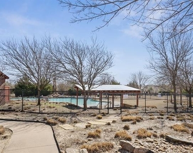 4200 Mesa Drive - Photo Thumbnail 17