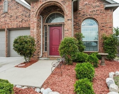 4200 Mesa Drive - Photo Thumbnail 1