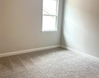 3010 Camilli Cove - Photo Thumbnail 15