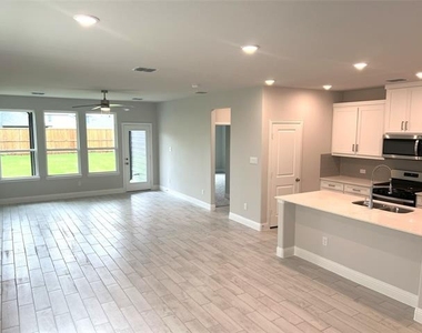 3010 Camilli Cove - Photo Thumbnail 18