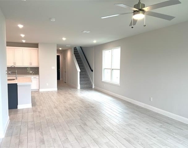 3010 Camilli Cove - Photo Thumbnail 5
