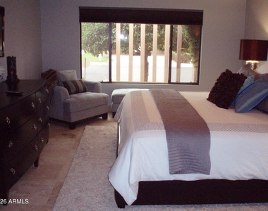 8674 E Via De Viva -- - Photo Thumbnail 11