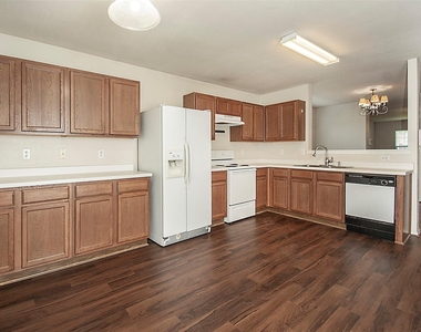 2812 Paddock Way - Photo Thumbnail 20