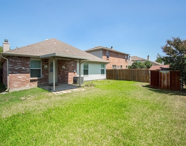 2812 Paddock Way - Photo Thumbnail 22
