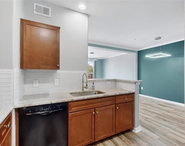 330 Las Colinas Boulevard E - Photo Thumbnail 8