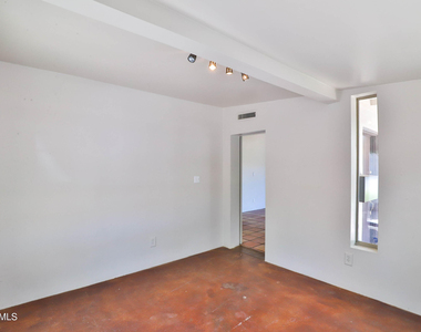 4243 E Campbell Avenue - Photo Thumbnail 13