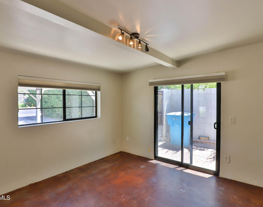 4243 E Campbell Avenue - Photo Thumbnail 12