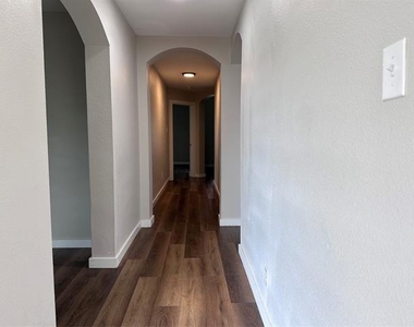 1404 Pampa Grass Drive - Photo Thumbnail 1
