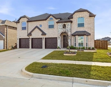 1315 Cascade Lane - Photo Thumbnail 1