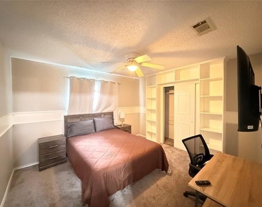 4209 Mulberry Drive - Photo Thumbnail 17