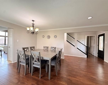 4209 Mulberry Drive - Photo Thumbnail 4