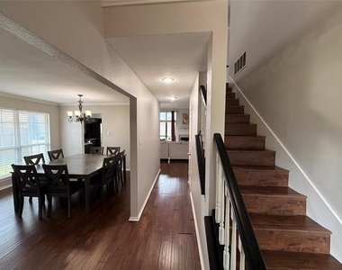 4209 Mulberry Drive - Photo Thumbnail 3