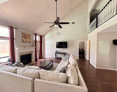 4209 Mulberry Drive - Photo Thumbnail 7