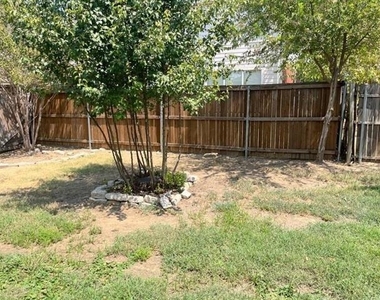 8055 Raleigh Drive - Photo Thumbnail 21