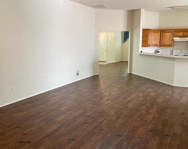 8055 Raleigh Drive - Photo Thumbnail 5