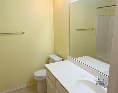 8055 Raleigh Drive - Photo Thumbnail 18