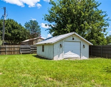 2621 Taylor Boulevard - Photo Thumbnail 24