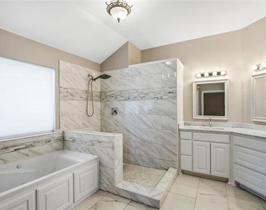 2621 Taylor Boulevard - Photo Thumbnail 5