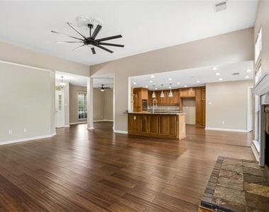 2621 Taylor Boulevard - Photo Thumbnail 9