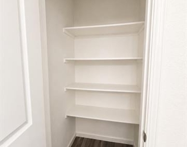824 Juniper Street - Photo Thumbnail 18