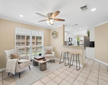 3173 Riverside Drive - Photo Thumbnail 9