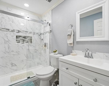 3173 Riverside Drive - Photo Thumbnail 24