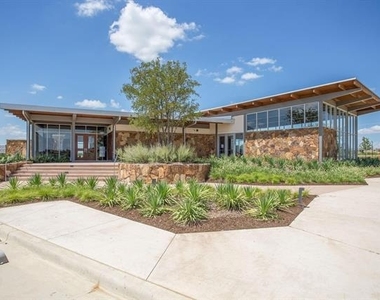 6637 Elderberry Way - Photo Thumbnail 36