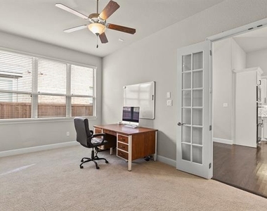 6637 Elderberry Way - Photo Thumbnail 18