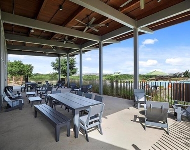 6637 Elderberry Way - Photo Thumbnail 37
