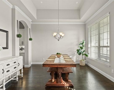 6637 Elderberry Way - Photo Thumbnail 5