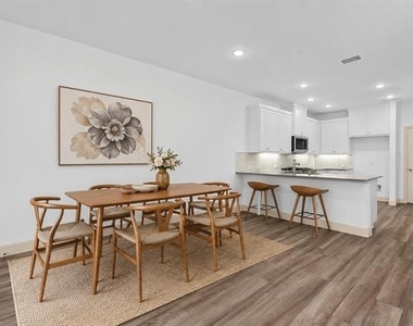 6140 Silverado Trail - Photo Thumbnail 2
