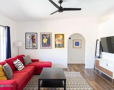 5402 E Windsor Avenue - Photo Thumbnail 1