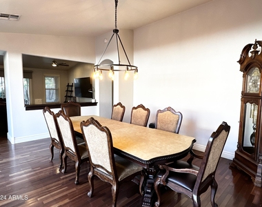 2303 E Dogwood Drive - Photo Thumbnail 19