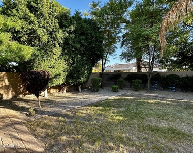 2303 E Dogwood Drive - Photo Thumbnail 50