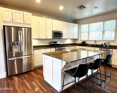 2303 E Dogwood Drive - Photo Thumbnail 30