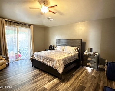 2303 E Dogwood Drive - Photo Thumbnail 14
