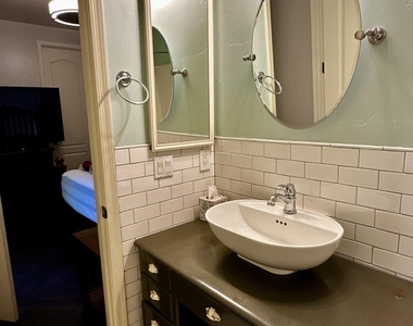 2303 E Dogwood Drive - Photo Thumbnail 47
