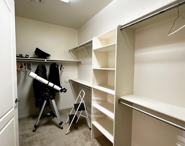 2303 E Dogwood Drive - Photo Thumbnail 17